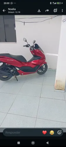 Moto PCX muito nova