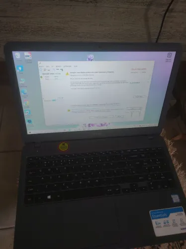 NOTEBOOK SAMSUNG I3 7020U 8GB MEMÓRIA DDR4 SSD 128GB(NOVO) BATERIA(NOVA) TELA 15.6 POL. 