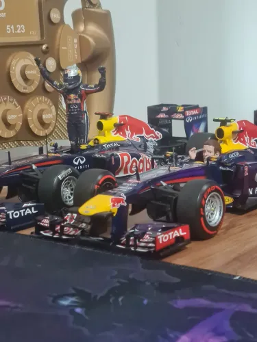 Miniatura Redbull Racing RB9/7