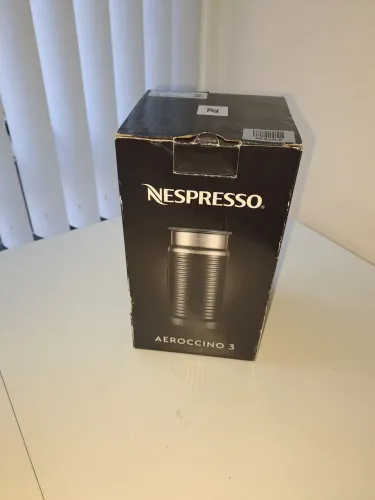 Aeroccino 3 - na caixa sem uso.