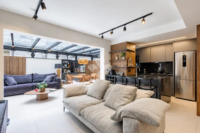 Apartamento Garden com 156 m², 2 dorm, 1 suíte e 2 vagas de garagem no bairro Petrópolis.