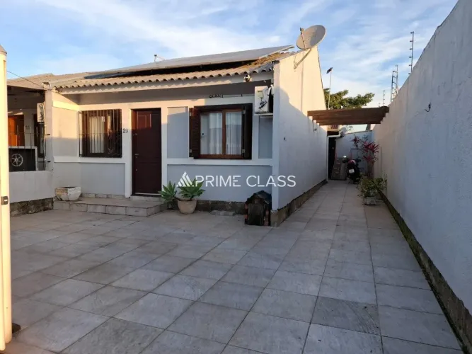 Casa 2 quartos, placas, espaço gourmet, 2 vagas, Bairro Ozanan - aceita Financiamento e FG