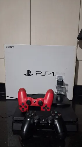 PS4 Slim 1TB 4 Jogos + 2 Controle + Caixa Original