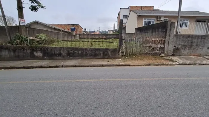 VENDO TERRENO EM ÓTIMA LOCALIZAÇÃO NA RUA CRISTO REI SÃO JOSÉ