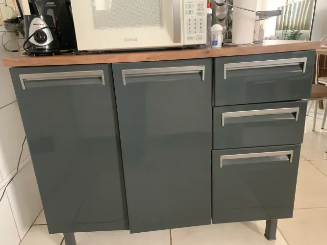 Armário/ balcão de cozinha