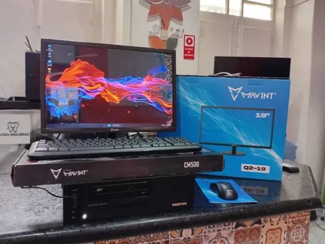 Computador completo DDR 4 processador i5 6ª Geração ,  4 giga de memoria ,  SSD 120 GIGA ,