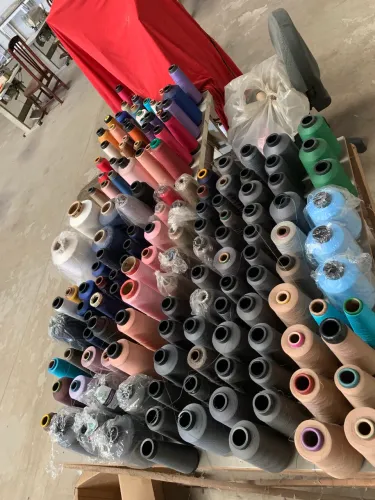 Lote de fio e linha 