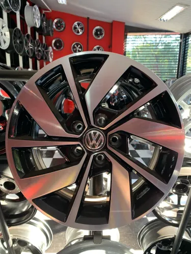 Roda aro 15 Jetta GLI 5x100 S19
