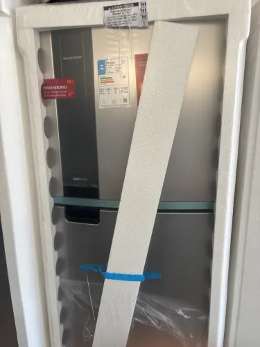 Geladeira Brastemp de 375L inox nova na caixa