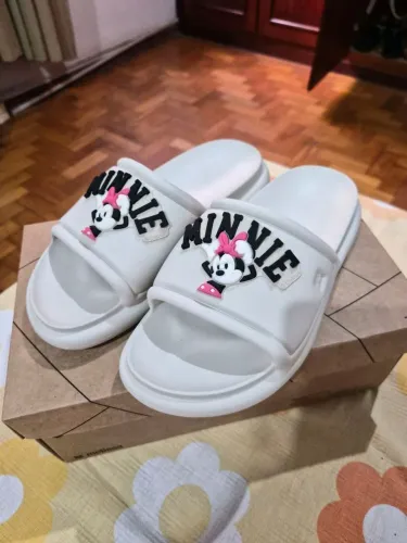 Melissa free puff slide minnie