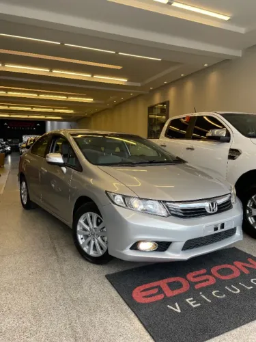 Honda Civic Sedan LXR 2.0 Flexone 16V Aut. 4P 2014
