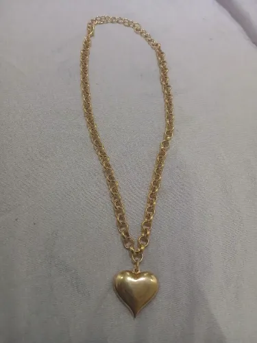 Cordão feminino