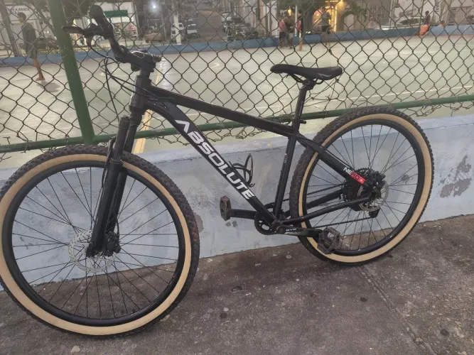 Bike aro 29 absolute freios hidráulico toda boa