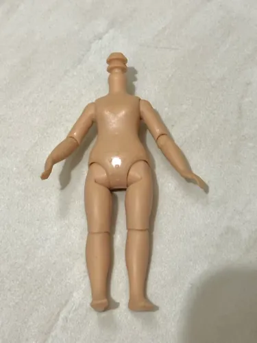 Corpinho articulado para boneca barbie chelsea