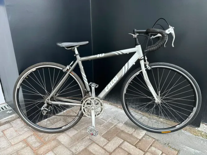 Bicicleta Speed Caloi 10 alumínio 