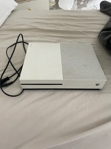 Xbox One S (um controle) leia a descrição
