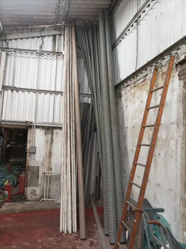 Lote de Tubos: Drenagem, PVC (Marrom/Branco) e Ferro - Várias Medidas