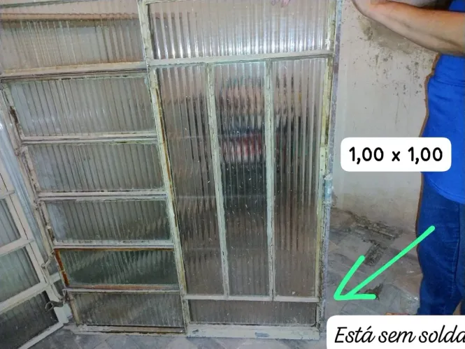 TRÊS JANELAS POR 150,00.