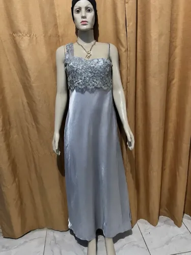 Vestido de Festa Longo Prata Bordado - Elegante