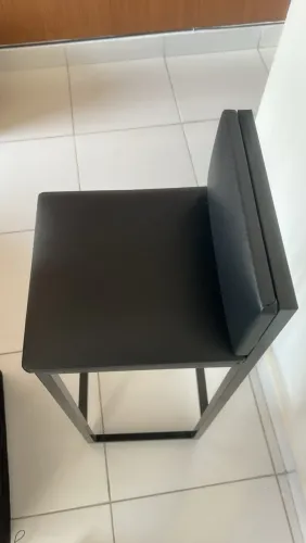 2 banquetas novas