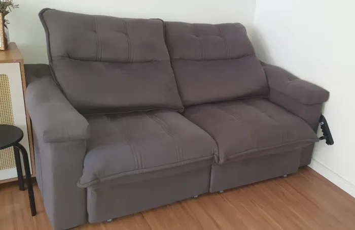 Sofá retrátil