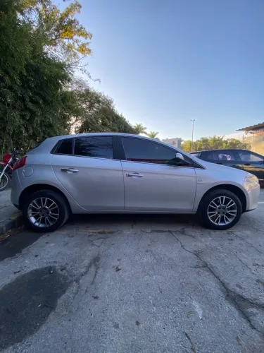 Fiat Bravo Essence Dualogic 1.8 Flex 16V 5P 2012