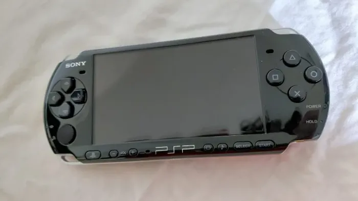 PSP Desbloqueado Impecável - Muito Conservado + UMD + Manuais Originais