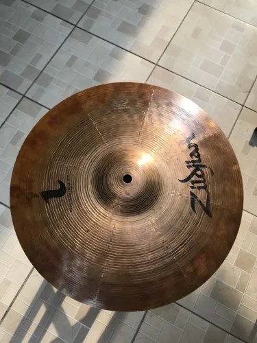 Prato Zildjhan Crash Trash semi novo