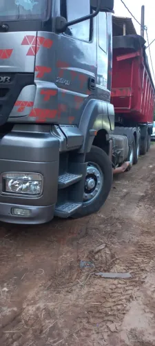 VENDE-SE CAVALO MECANICO MB 2040 ANO 2010