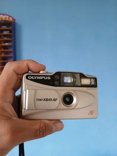 Câmera analógica olympus trip XB41 Af