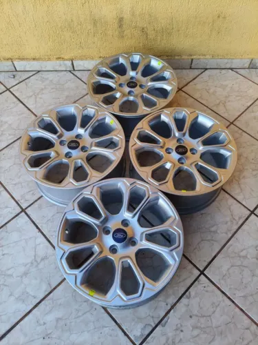 Rodas Ecosport Titanium aro 17 4x108 Sem uso, Sem pneus, Não Aceito Trocas, leia o anúncio