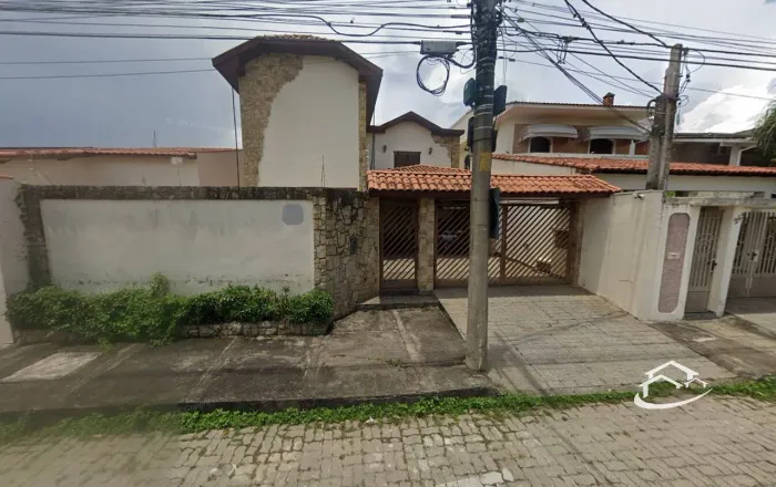 Excelente casa à venda próximo a Unifatea em LorenaSP.