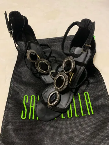 SANDÁLIA PRETA SANTA LOLLA 35/36