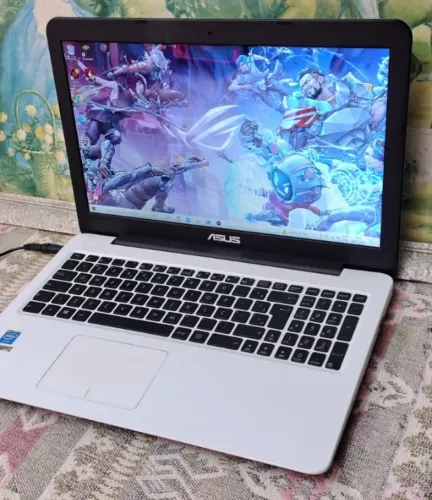 NOTBOOK ASUS 120 GIGAS