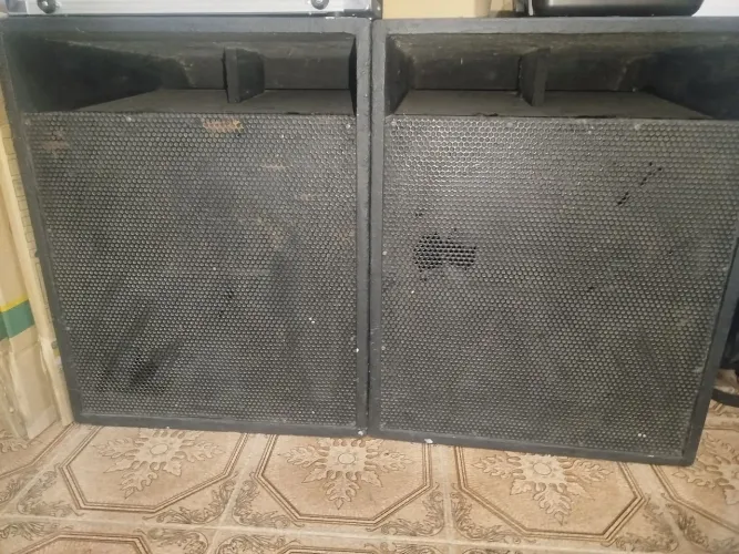 CAIXA DE SOM PROFISSIONAL