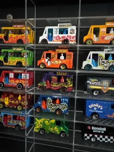 LOTE VAN HOTWHEELS MUITA RARIDADE ZERADA!!