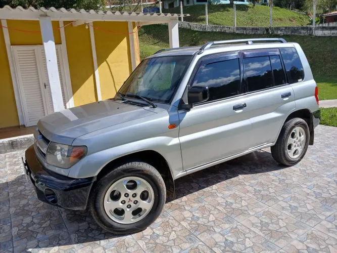 Mitsubishi Pajero IO Aut. 2000