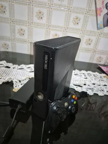 Xbox 360 slim 