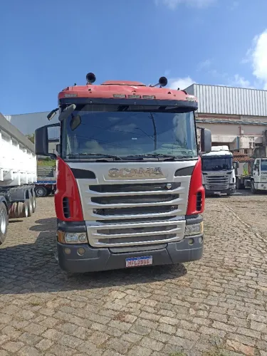 Scania 420 trucado com sistema hidráulico
