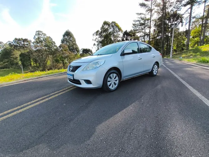 Nissan Versa SV 1.6 16V Flex Fuel 4P Mec. 2014
