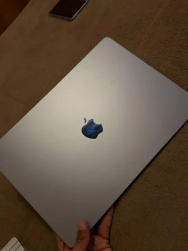 Vende-se Mcbook 15 Apple M3 (2024) - 8 GB RAM