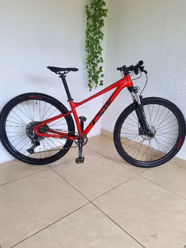 Bicicleta Aro 29 TSW HURRY Tapered Deore 1x12v