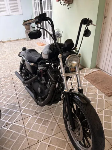 Harley-Davidson Sportster XL 883R 2009! 18.000km! Escape Vance&Hines e vários acessórios!