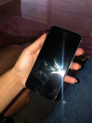 IPHONE SE 2020