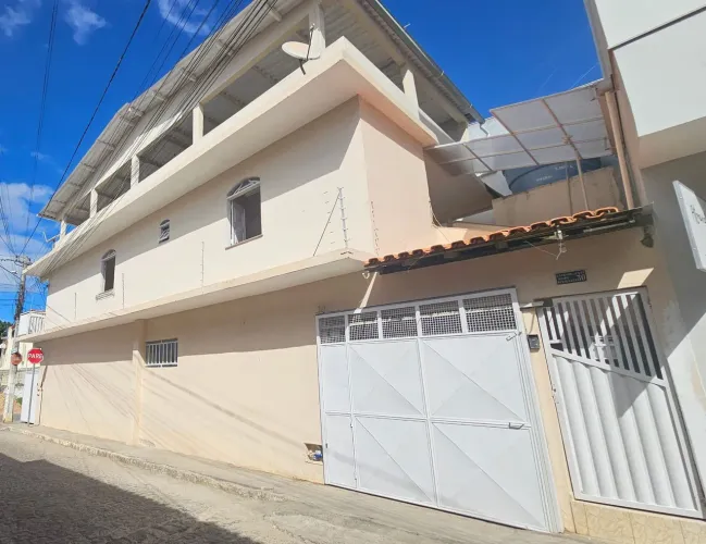 Aluga-se esta casa