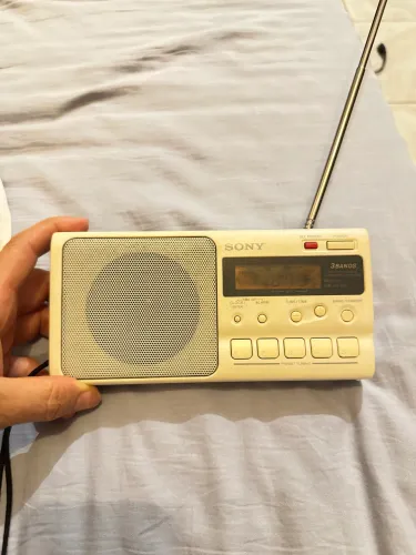 Rádio digital Sony ICF M2560
