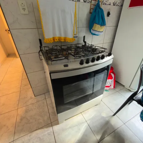Vendo fogão Brastemp em bom estado de conservação