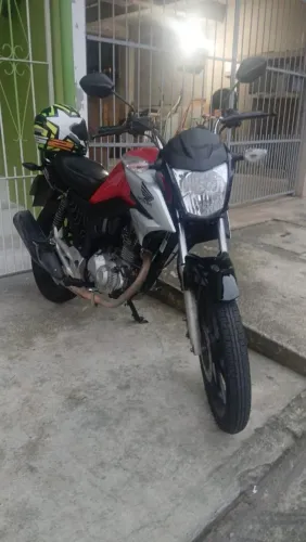Vendo ou troco por veiculo  mais volta 