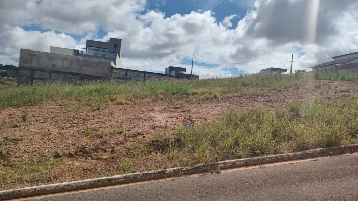 Lote Condomínio - aceito veículo 