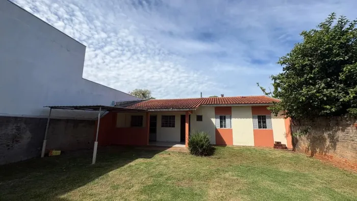 Vendo terreno 300mts,com casa de 60 MTS, a menos de 100 m da avenida mandacaru 